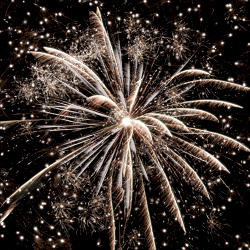 СМС-самый мощный салют.